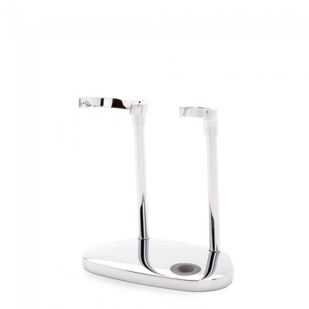 Porta rasoio e pennello in ottone cromato h. 9,5 cm base larga 8,5 cm Porta rasoio e pennello in ottone cromato h. 9,5 cm base larga 8,5 cm