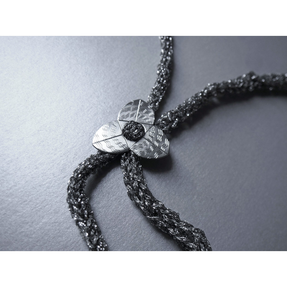 Collana a cravatta "Trivio Tie" in alpacca